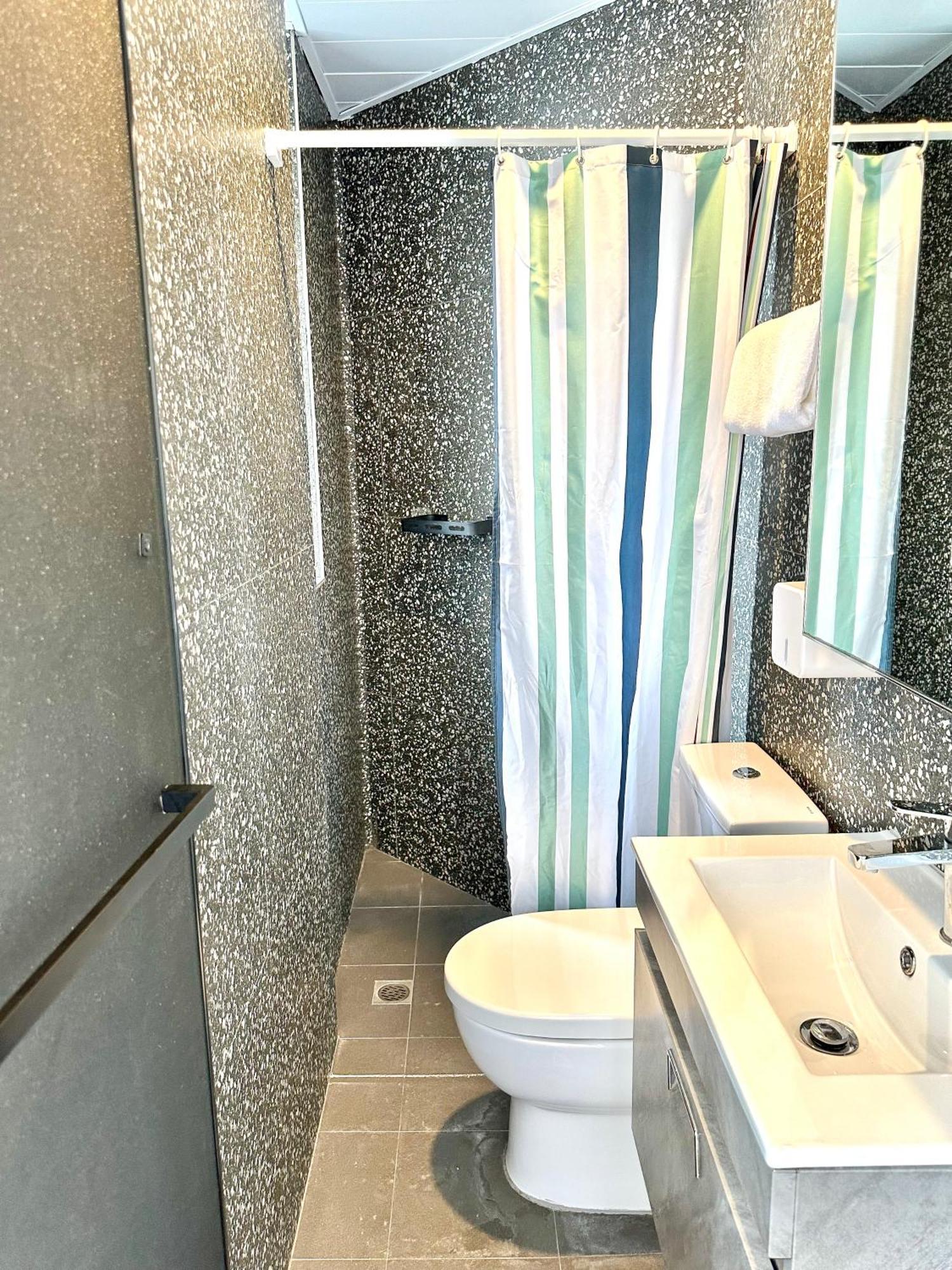 Hotel 木居 Woody House à Hong Kong Extérieur photo